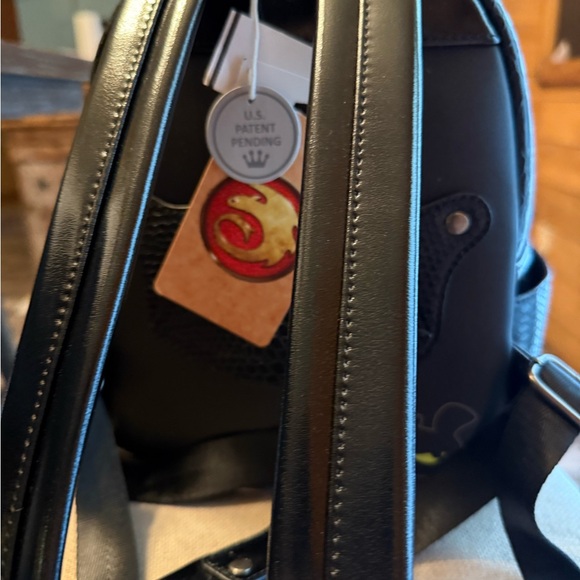 Universal Black and Green Kids Dragon Backpack - Picture 2 of 3